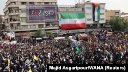 Iranci na ispraćaju ubijenog vođe Hamasa Ismaila Hanijea, 1. avgust 2024.