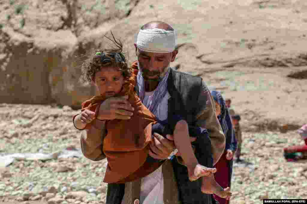 Salim (45) iz Baghlana je izgubio četiri člana porodice u poplavama.