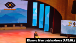 Президент Садыр Жапаров "Кумтөр голд компанинин" 30 жылдыгында.