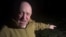 Евгений Пригожин указывает на тела погибших "вагнеровцев", фрагмент из видео