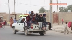 Afgánok ezrei kockáztatják biztonságukat az iráni munka reményében 