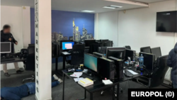 Jedan od pozivnih centara iz akcije "Pandora", fotografija koju je objavio Evropol 2. maja 2024.