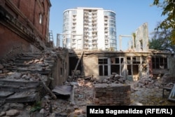 ამ ადგილას მრავალსართულიანი კომპლექსი აშენდება