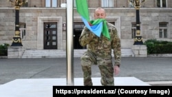 Ільгам Алієв підняв державний прапор Азербайджану в місті Ханкенді, 15 жовтня 2023 року