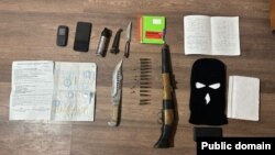 Криминал топтон алынган курал-жарактар. Жалал-Абад шаары. Ноябрь, 2023-жыл.