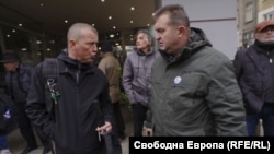 Валери Йорданов (вляво) е сред първите, които защитиха Александър Морфов още в началото на конфликта в Народния театър, много преди последвалото дисциплинарно уволнение на режисьора.