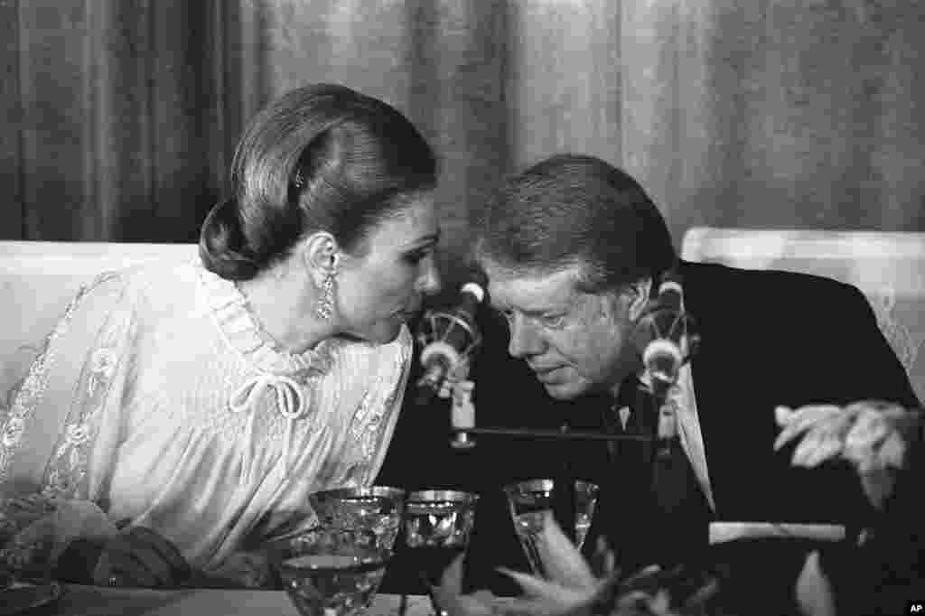 جیمی کارتر و ملکه فرح پهلوی