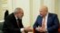 Premierul armean, Nikol Pașinian (stânga), l-a întâlnit pe procurorul Karim A. Khan de la Curtea Penală Internațională la 10 noiembrie 2023. Încă de atunci, Moscova a avut obiecții. 