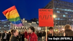 Protest u Beogradu 6. marta zbog policijske brutalnosti nad LGBT osobama.