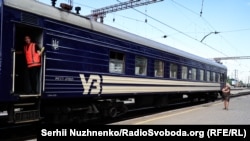 Змінені маршрути поїздів, які мали прямувати через Шепетівку