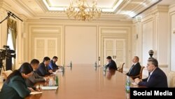 Министрлер кабинети тараткан сүрөт. 