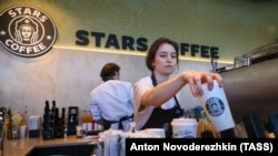 Szoc Mekkrojál: megjelentek az eredetire kísértetiesen emlékeztető étel- és itallogók Oroszországban