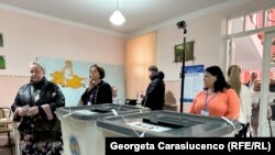 Një qendër votimi në Varnita, Moldavi, 20 tetor 2024.