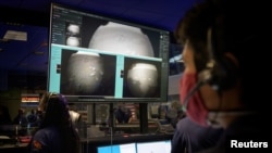 لحظه‌ای که کاوشگر استقامت اولین تصاویر از فرود موفقیت‌آمیزش به مریخ را به مرکز کنترل خود در ناسا فرستاد، ۱۸ فوریه ۲۰۲۱