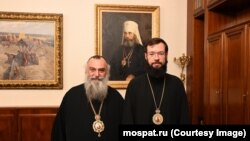 Nikoloz Pachuashvili (left)