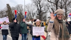 Studenti u blokadi i građani okupili su se na skupu 'Sretnimo se na Sretenje' u Kragujevcu
