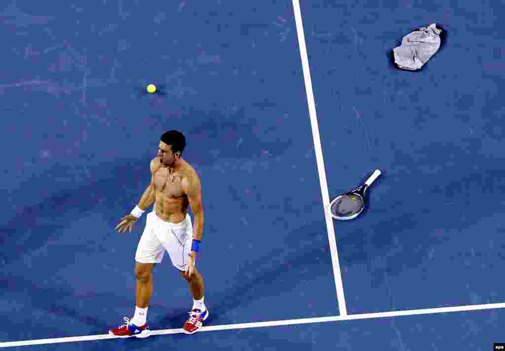 Новак Ѓоковиќ, тенисер број еден, на турнирот во Австралија.