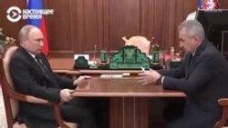 "Зачем он держит стол?" Соцсети — о встрече Путина и Шойгу