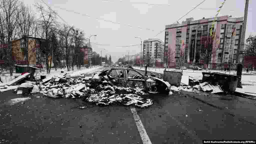 Rrugët në Buça pas luftimeve, mars 2022