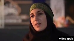 برگرفته از یک گفت‌وگوی تصویری کاترین شکدم در مورد راهپیمایی اربعین