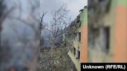 Разрушенная больница в Мариуполе. 9 марта 2022 года