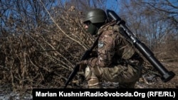 Генштаб ЗСУ каже: загарбники й надалі підступно використовують об’єкти цивільної інфраструктури для обладнання вогневих позицій, розміщення озброєння та військової техніки