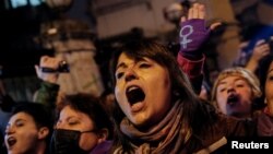 Снимка от шествието в Истанбул, 25 ноември