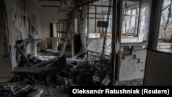 Ілюстраційне фото. Наслідки обстрілу дитячої лікарні в Херсоні, 1 січня 2023 року