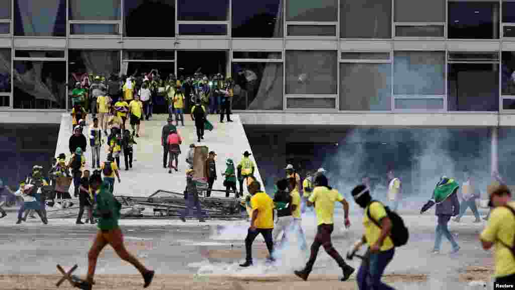 Sokan bejutottak a komplexumba