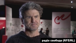 Дейв Еґґерс