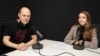 Jurnalista Silvia Rotaru și autorul podcastului „În esență...” Eugen Urușciuc
