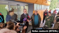 Direktor Zavoda za hitnu medicinsku pomoć Vuk Niković pred novinarima.