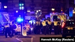 Поліція працює на місці теракту в Лондоні. 3 червня 2017 року