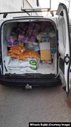 Transport efectuat de cercetașii din Dej la vama de la Sighet.