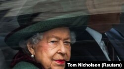 Запечатано в снимки: 33 момента от живота на кралица Елизабет Втора