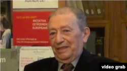 Prof. univ. Paul Cornea sărbătorit de foștii săi studenți la aniversarea de 80 de ani