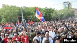 Армениянын борбору Еревандагы нааразылык акциялары. 1-май, 2022-жыл.