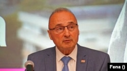 Gordan Grlić Radman