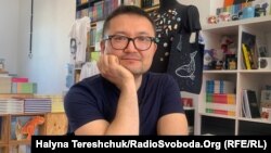 Письменник бурятського походження, який живе у США, Дорж Бату активно допомагає Україні