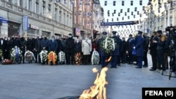Delegacije ispred Vječne vatre u Sarajevu u povodu Dana držabnosti BiH, 25. novembra 2020. 