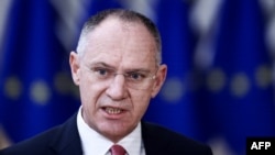 Ministrul de Interne austriac Gerhard Karner a spus marți că, în 2022, „au fost efectuate aproape 13.000 de repatrieri” în rândul străinilor care au ajuns în Austria. 