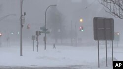 Bafalo u američkoj saveznoj državi Njujork liči na ratnu zonu, kažu tamošnji zvaničnici