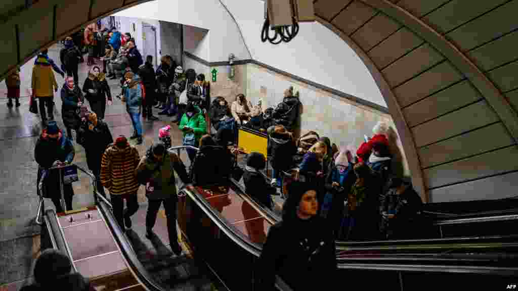 Első szakaszát tíz évvel a budapesti piros vonal előtt, 1960-ban adták át a forgalomnak