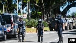Policija na ulicama, Noumea, 18.maja 2024.