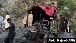 Дара Адам Хел районундагы көмүр казган жер. Иллюстрация.