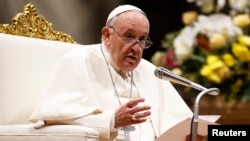 Papa Françesku gjatë ligjëratës së mbajtur në Vatikan. Pamje nga arkivi.