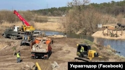 У Київській області забезпечено проїзд 19 тимчасовими переправами для транспортного сполучення населених пунктів регіону зі столицею (фото ілюстративне)