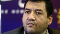 بابک دربیکی: دولت پزشکیان برای بستن فضای مجازی پادوی نیروهای امنیتی شده است