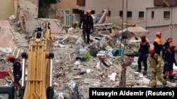 Куткаруучулар кырсык болгон жерде өз иштерин жүргүзүп жатышат, 7-февраль, 2019-жыл. 