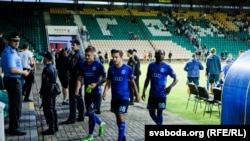 За Павла Савицького (в центрі) берестейці заплатили 200 тисяч доларів